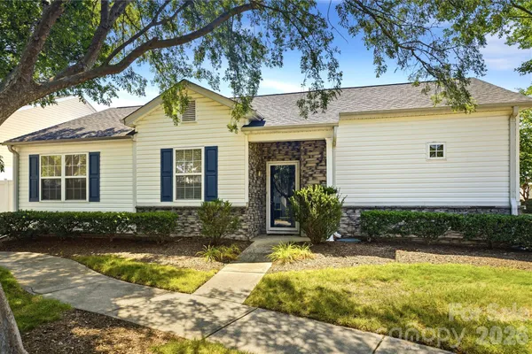 9035 MEADOWMONT VIEW DR