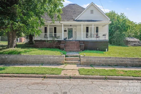 312 VANCE AVE