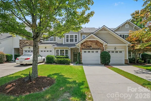 567 PINE LINKS DR