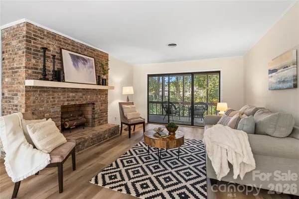 181 N BRITTON CREEK CT 108