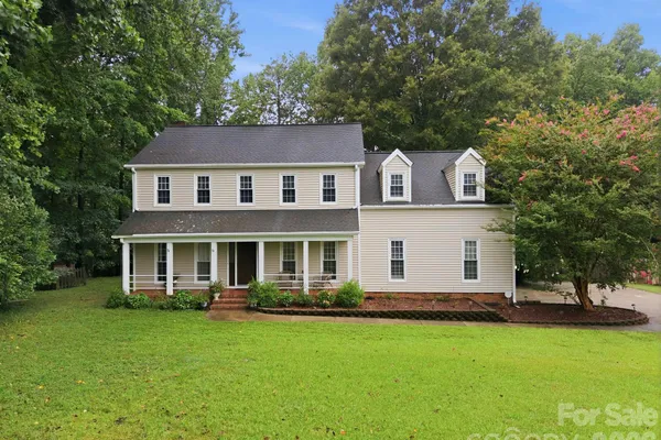 115 VALLEY GLEN DR