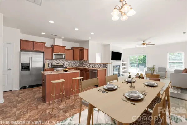 8411 ROMANA RED LN