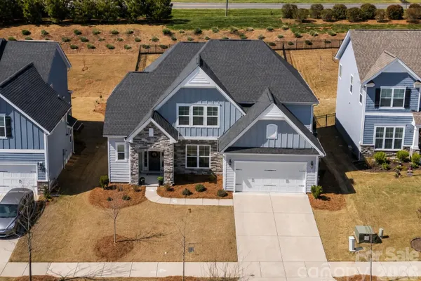 7017 KINGFISHER WAY
