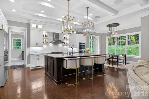 1115 SHELTON OAKS CT