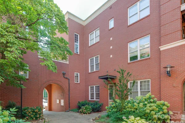 400 CLARICE AVE 175