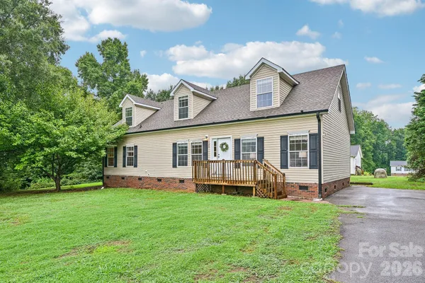 108 GRAND ACRES LN