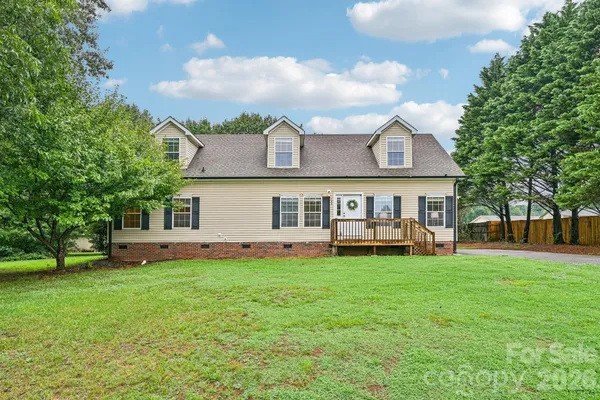 108 GRAND ACRES LN