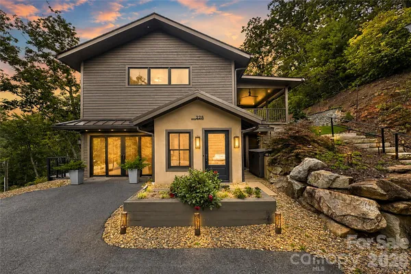 228 ALLEN MOUNTAIN DR