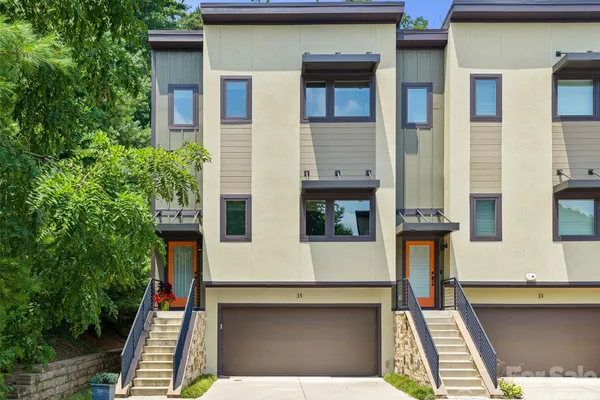 35 MACALLAN LN