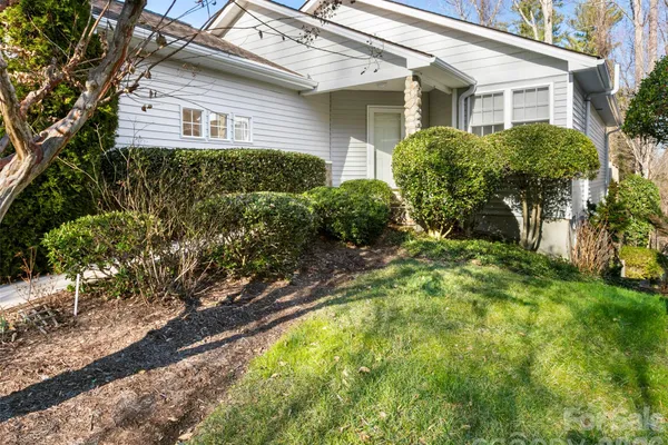 305 EWARTS HILL RD