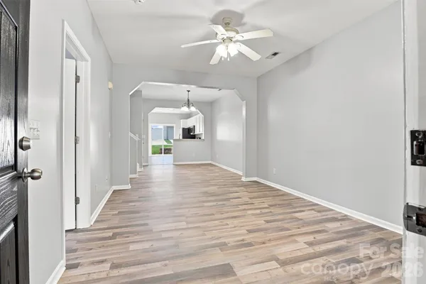 1011 LAPARC LN