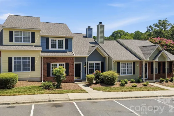 9014 FOUR MILE CREEK RD