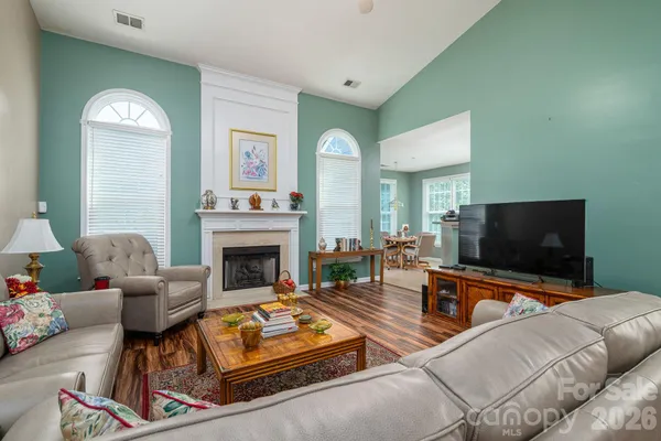 11132 CHASTAIN PARC DR