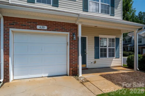 620 FOUNTAIN CT