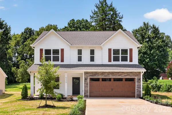 5226 HICKORY LN