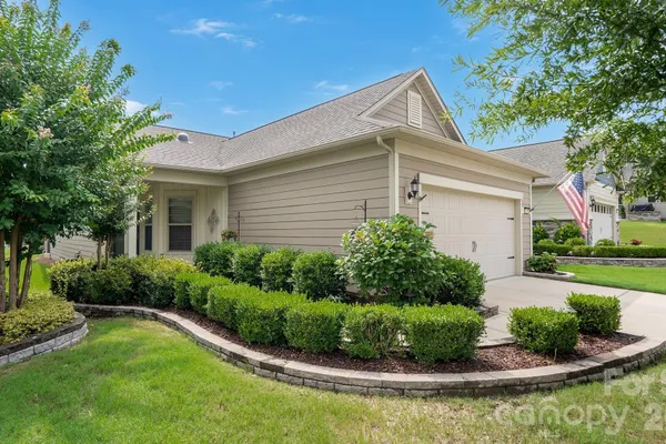 1018 KIRBY DR