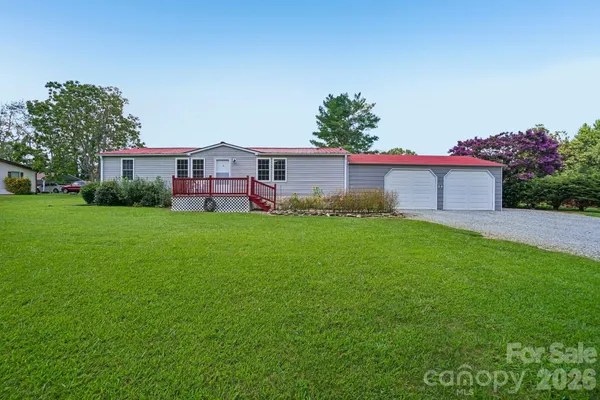 210 LEIGH ANNE LN