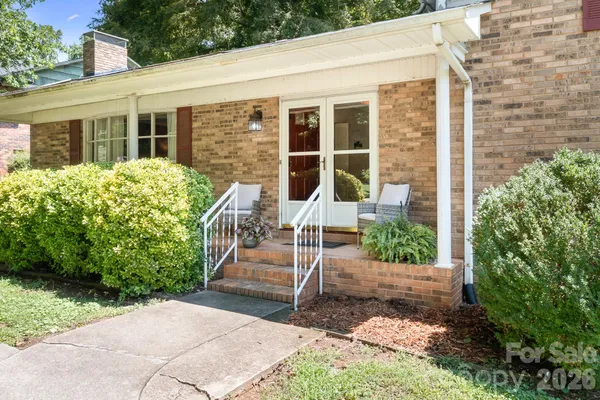 1009 SPRINGS RD