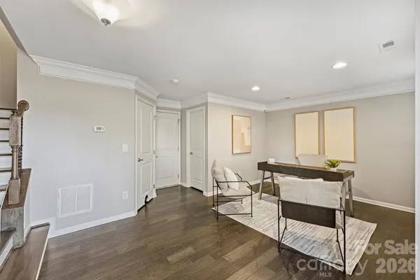 1317 QUEEN LYON CT