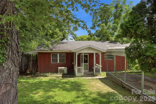 307 BEVERLY AVE