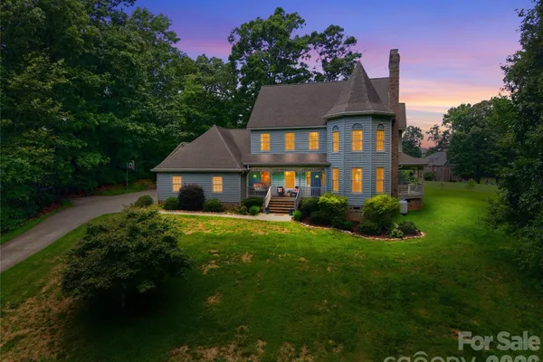 132 CHIPPEWA TRL