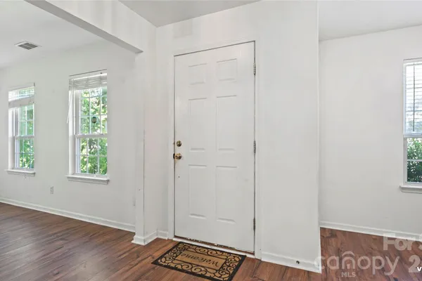 9902 MATTIE CT