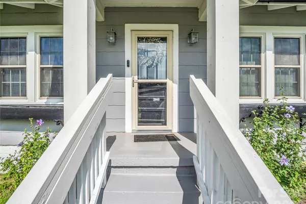 116 BEVERLY AVE