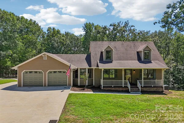 158 MALLARD DR