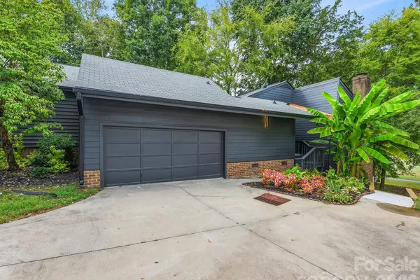 8923 ST CROIX LN