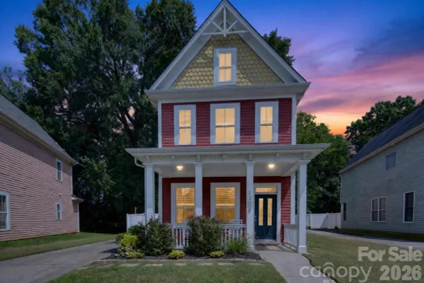 1308 RISING OAK DR
