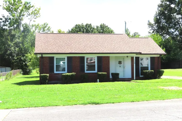 1170 PARKMONT LN
