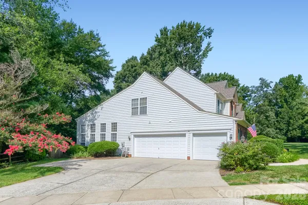 10808 POMERANE PL