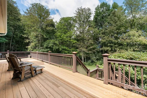 366 SEQUOYAH DR
