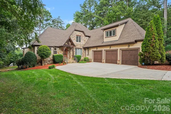 7484 COTTONWOOD DR