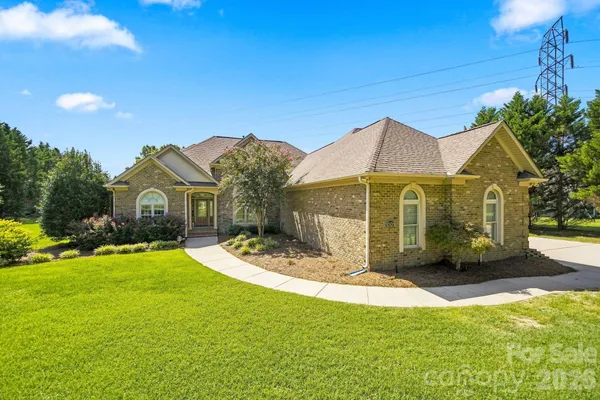 1001 HERITAGE ACRES