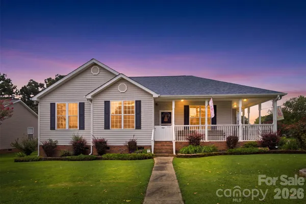 400 BROOKHOLLOW DR