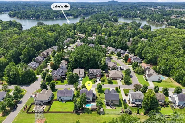 126 MISTY WOODS DR