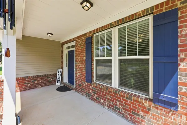 126 MISTY WOODS DR