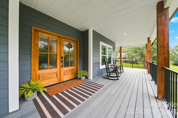 34 COLTS NECK LN