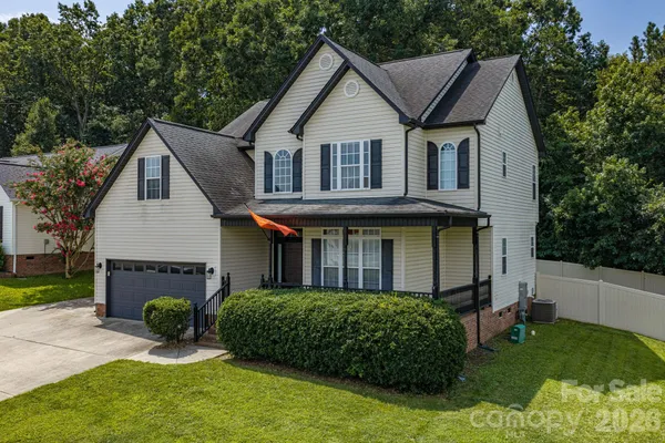 908 CAROLE SUMMEY DR