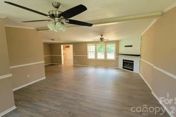 5401 CREEK RUN CT