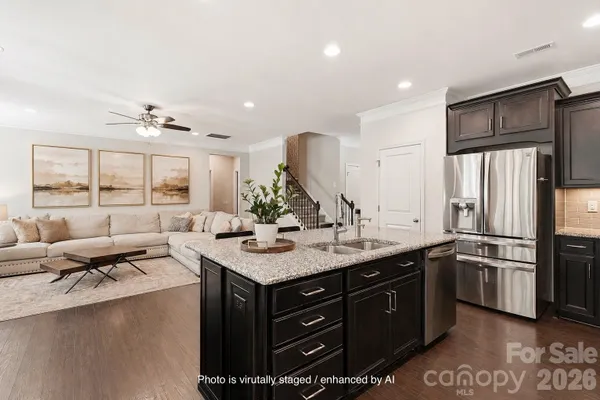 607 WINTER WALK LN