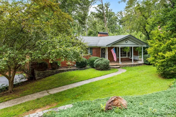 48 FAIRCREST RD