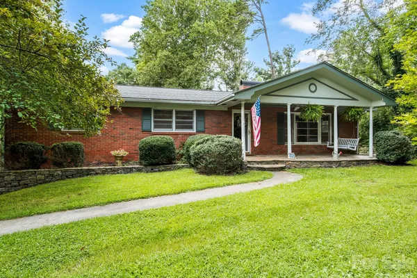 48 FAIRCREST RD