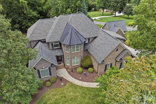 1023 MADRAS CT