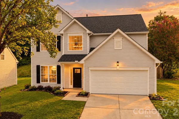 232 WRAYHILL DR