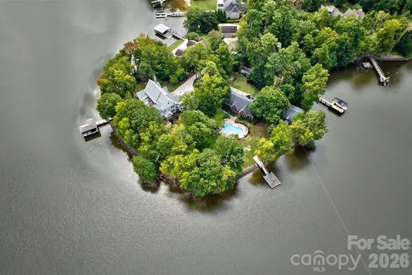 2143 PENINSULA DR