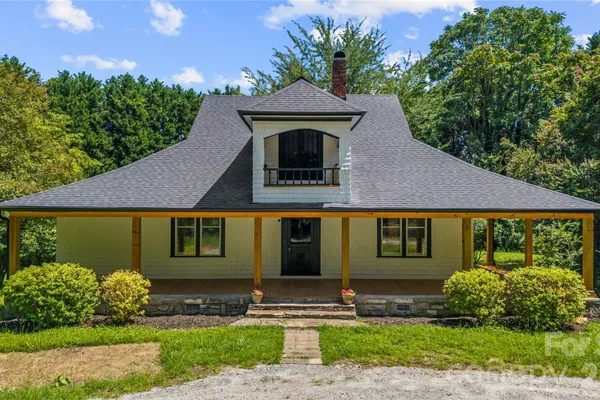 103 HYDE AVE