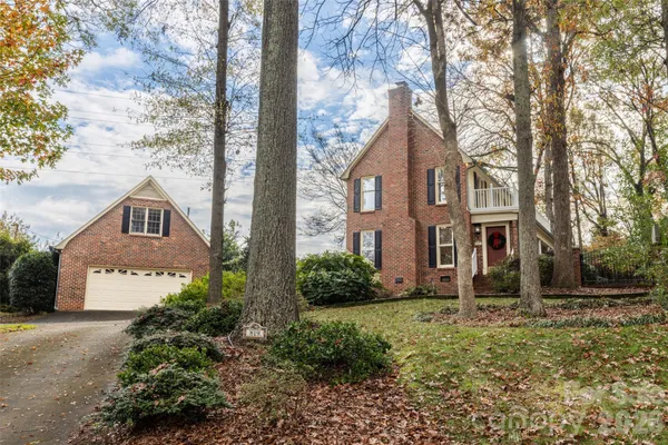 819 WILLOWHAVEN CT
