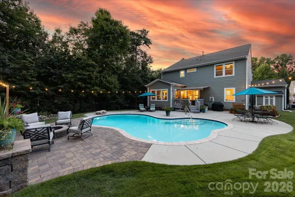 2001 MADEIRA CIR